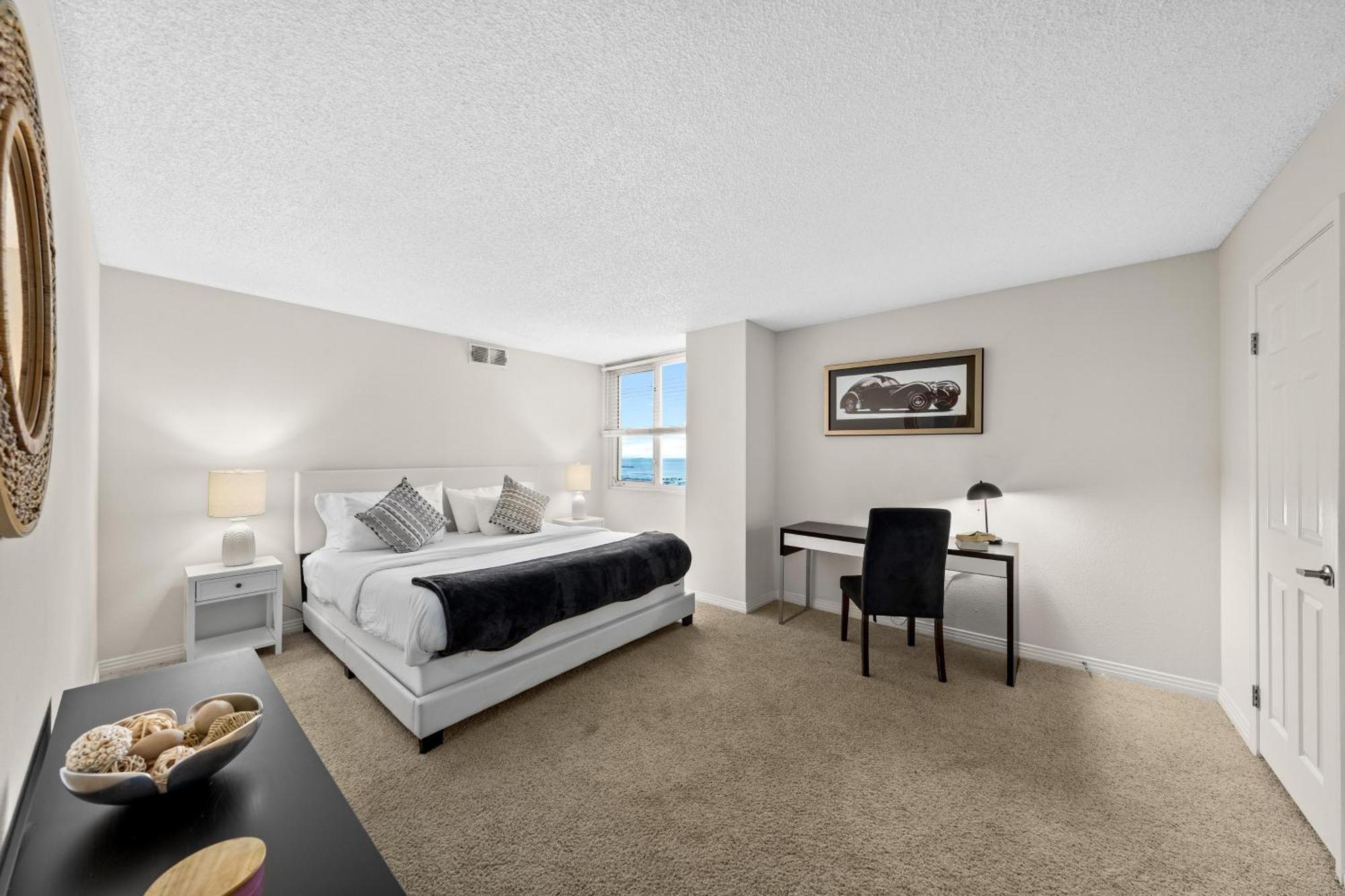 The Tulip Marina Highrise With Ocean View Apartamento
