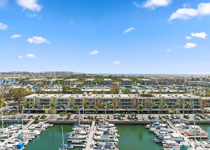 Marina Appartement With Beach View