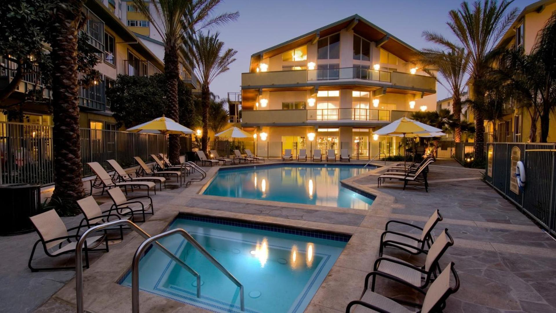 Marina With View Apartment
